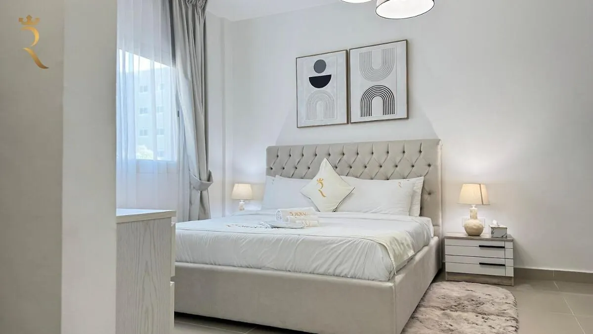Lägenhet Al Reef Retreat Your 1Br Sofa Beds, Pool And Gym