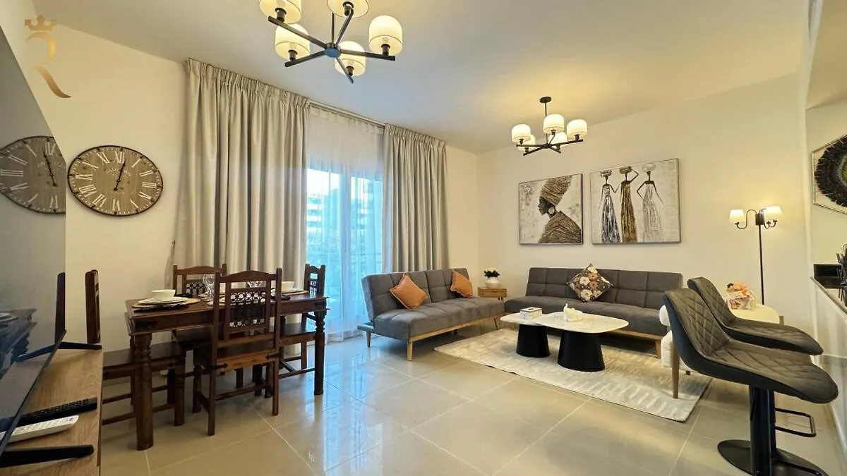Al Reef Retreat Your 1Br Sofa Beds, Pool And Gym