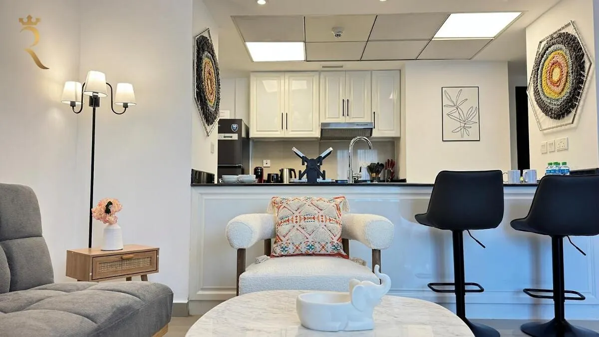 Al Reef Retreat Your 1Br Sofa Beds, Pool And Gym 0*, אבו דאבי